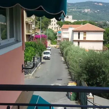 Very Cosy House With Fabulous Sea View!