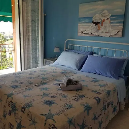 Lägenhet Very Cosy House With Fabulous Sea View! Pietra Ligure