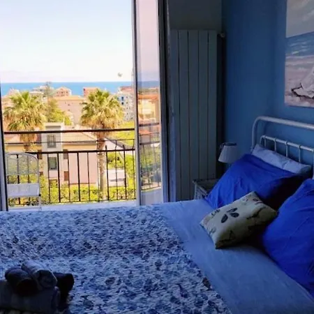 Very Cosy House With Fabulous Sea View! * Пьетра-Лигуре